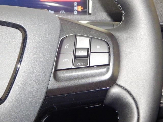 Photo of 2025 Star White Metallic Tri-Coat Ford Mustang Mach-E
