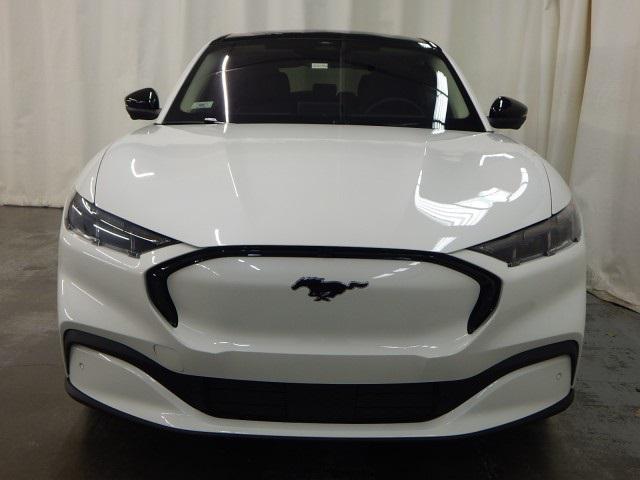 Photo of 2025 Star White Metallic Tri-Coat Ford Mustang Mach-E