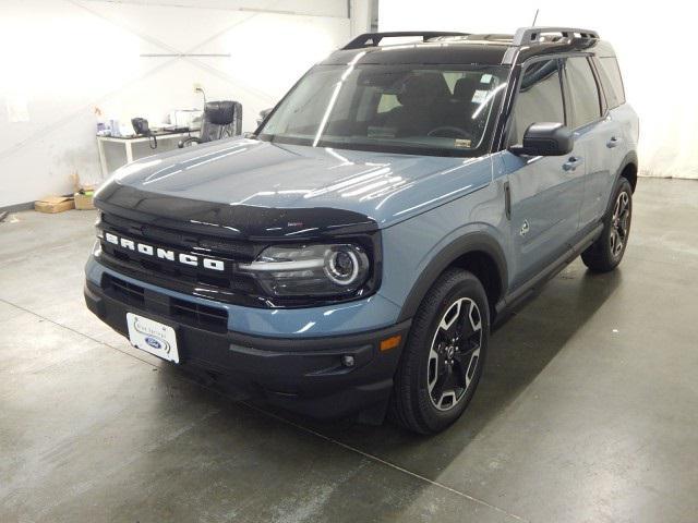 Photo of 2024 Azure Gray Metallic Tri-Coat Ford Bronco Sport