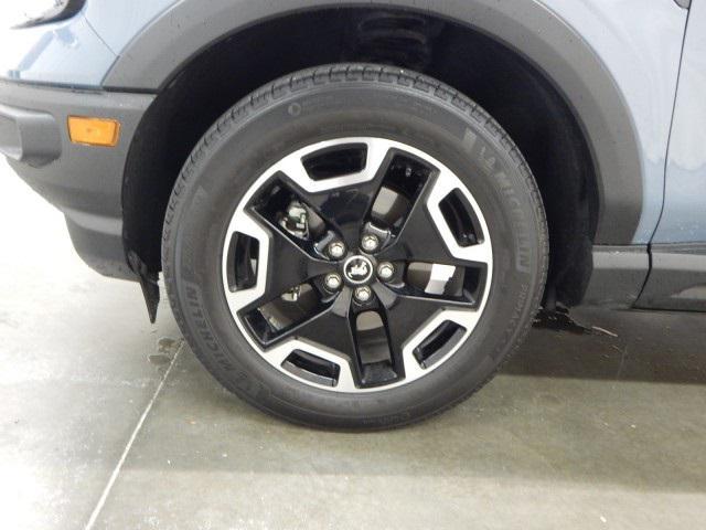 Photo of 2024 Azure Gray Metallic Tri-Coat Ford Bronco Sport