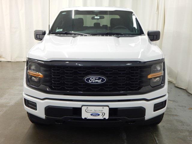 Photo of 2025 Oxford White Ford F-150