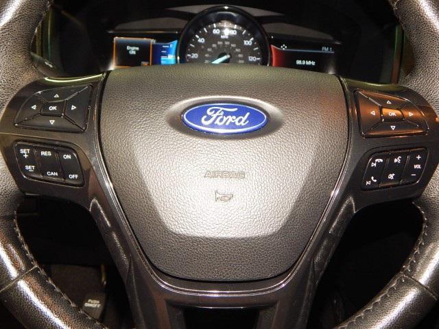 Photo of 2017 Oxford White Ford Explorer