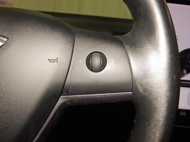 Photo of 2019 Solid Black Tesla Model 3