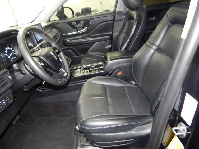 Photo of 2022 Infinite Black Metallic Clearcoat Lincoln Corsair