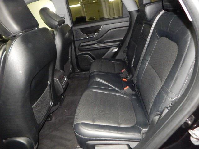 Photo of 2022 Infinite Black Metallic Clearcoat Lincoln Corsair