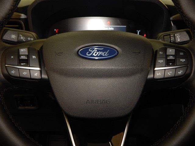 Photo of 2025 Space White Metallic Ford Maverick