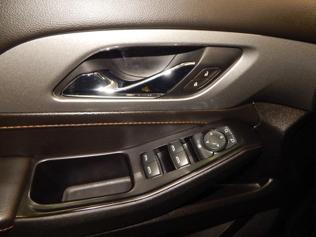 Photo of 2020 Mosaic Black Metallic Chevrolet Traverse
