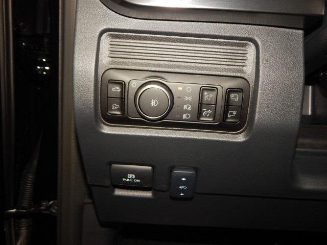 Photo of 2025 Agate Black Metallic Ford F-350