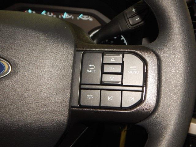 Photo of 2025 Oxford White Ford F-250