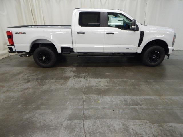 Photo of 2025 Oxford White Ford F-250