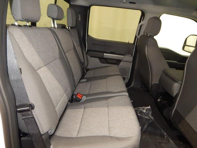 Photo of 2025 Oxford White Ford F-250