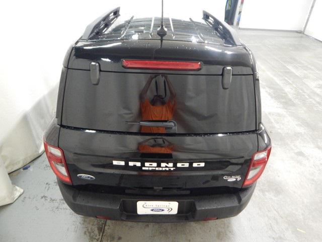 Photo of 2022 Shadow Black Ford Bronco Sport