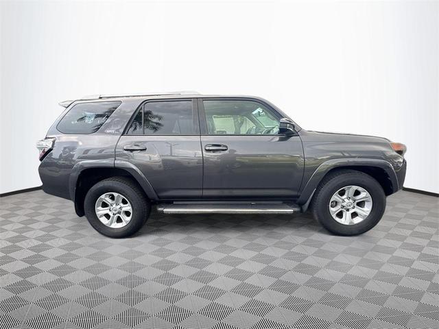 Photo of 2016 Magnetic Gray Metallic Toyota 4Runner