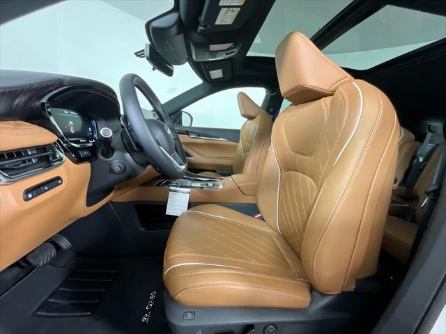 Photo of 2025 Majestic White/Black Obsidian INFINITI QX60