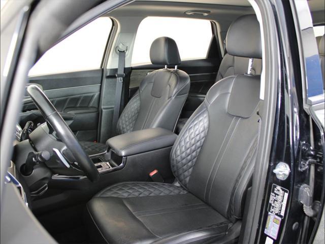 Photo of 2022 Ebony Black Kia Sorento