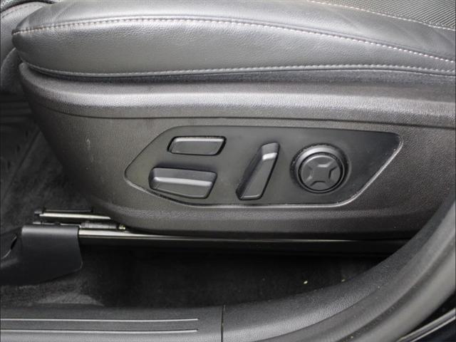 Photo of 2022 Ebony Black Kia Sorento