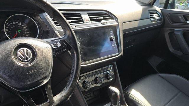 Photo of 2019 Platinum Gray Metallic Volkswagen Tiguan