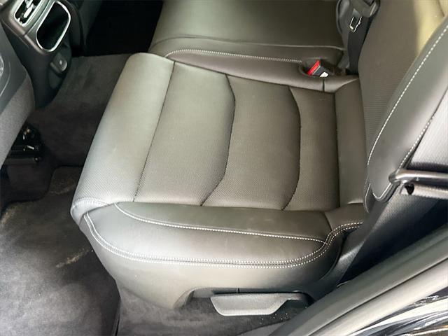 Photo of 2025 Vik Black Genesis GV70