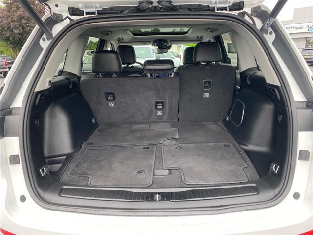 Photo of 2022 Bright White Clearcoat Jeep Grand Cherokee