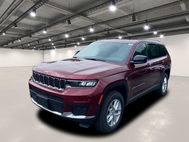 Photo of 2025 Velvet Red Pearlcoat Jeep Grand Cherokee L