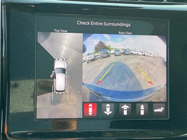 Photo of 2022 Diamond Black Jeep Grand Cherokee L