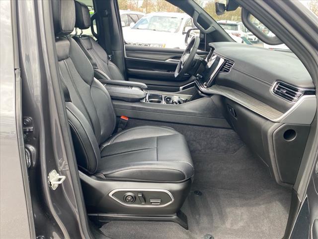 Photo of 2024 Metallic Jeep Wagoneer L