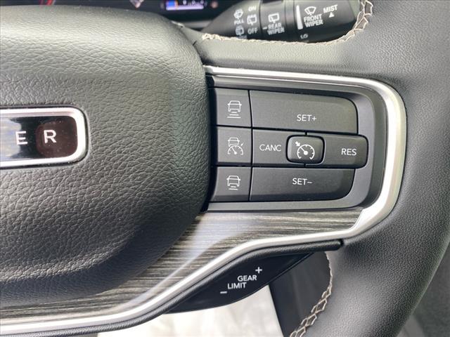 Photo of 2024 Metallic Jeep Wagoneer L