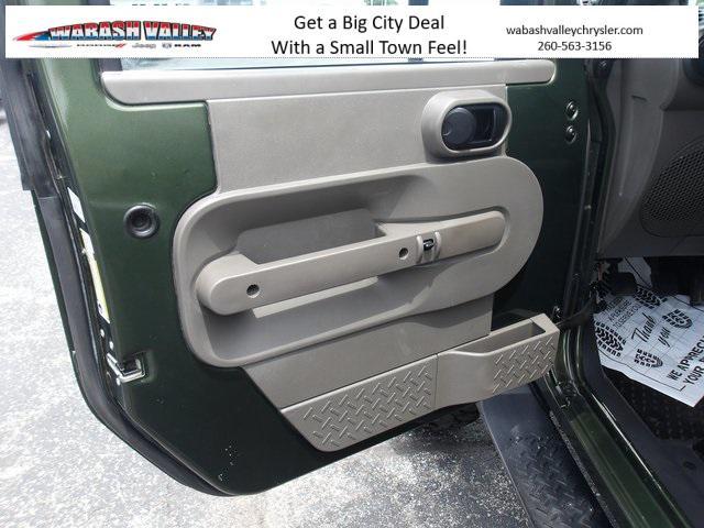 Photo of 2007 Jeep Green Metallic Clearcoat Jeep Wrangler