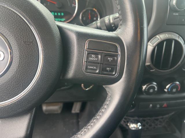 Photo of 2016 Granite Crystal Metallic Clearcoat Jeep Wrangler Unlimited
