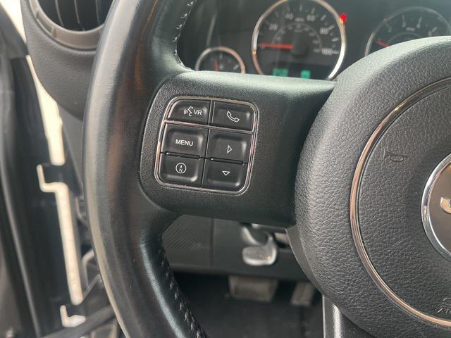 Photo of 2016 Granite Crystal Metallic Clearcoat Jeep Wrangler Unlimited