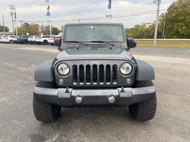 Photo of 2016 Granite Crystal Metallic Clearcoat Jeep Wrangler Unlimited