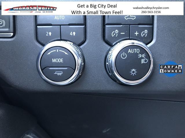 Photo of 2023 Summit White GMC Sierra 1500