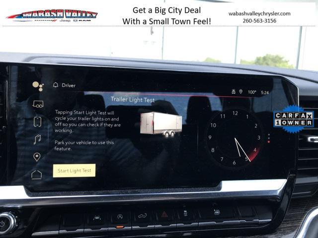 Photo of 2023 Summit White GMC Sierra 1500