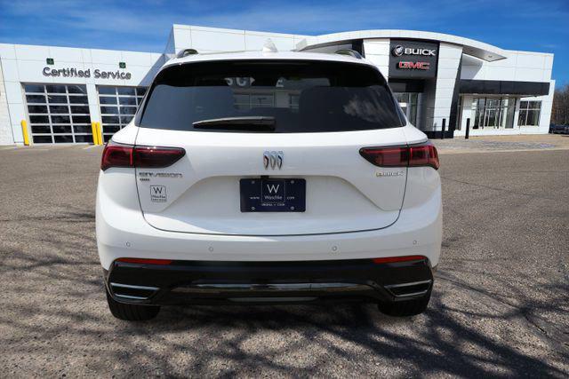 Photo of 2025 Summit White Buick Envision
