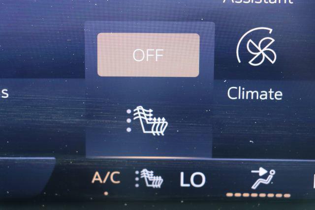 Photo of 2025 Summit White Buick Envision