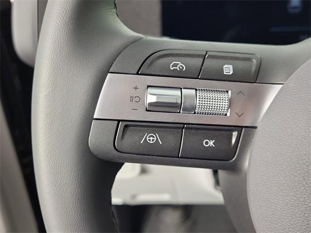Photo of 2025 Abyss Black Pearl Hyundai KONA