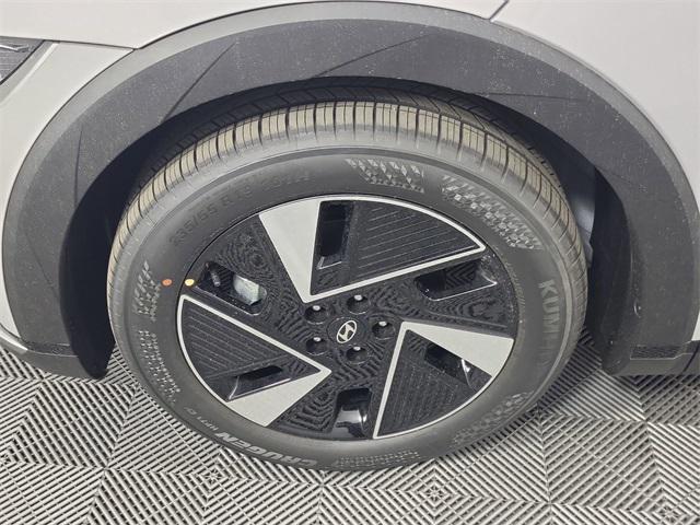 Photo of 2025 Cyber Gray Hyundai IONIQ 5
