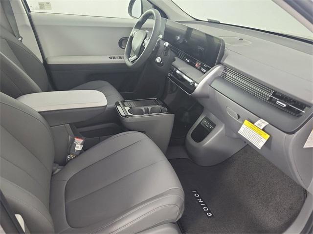 Photo of 2025 Cyber Gray Hyundai IONIQ 5