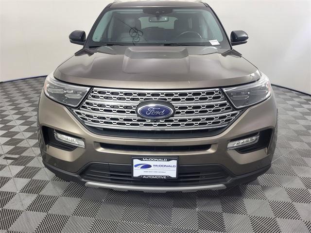 Photo of 2021 Stone Gray Metallic Ford Explorer