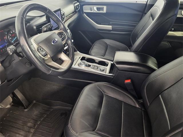 Photo of 2021 Stone Gray Metallic Ford Explorer