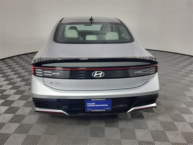 Photo of 2024 Silver Hyundai SONATA