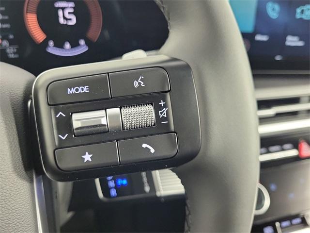Photo of 2025 Shimmering Silver Hyundai SANTA FE