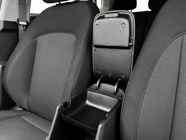 Photo of 2025 Abyss Black Pearl Hyundai KONA EV