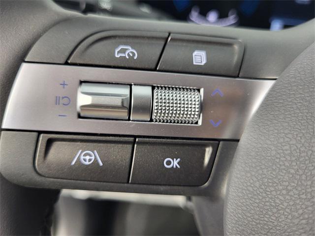 Photo of 2025 Gray Pearl Hyundai KONA