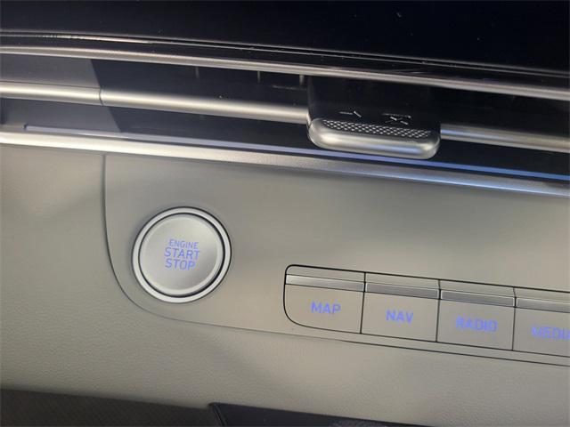 Photo of 2025 Black Hyundai ELANTRA HEV