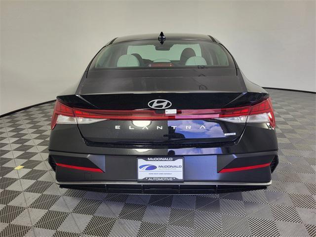 Photo of 2025 Black Hyundai ELANTRA HEV