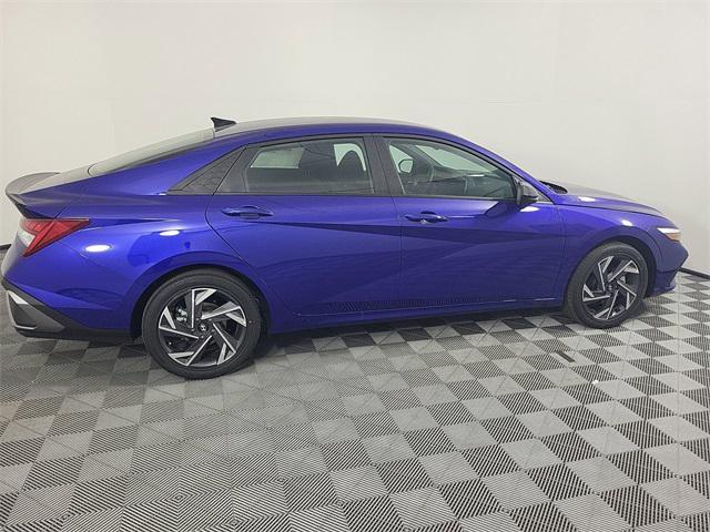 Photo of 2025 Intense Blue Hyundai ELANTRA HEV