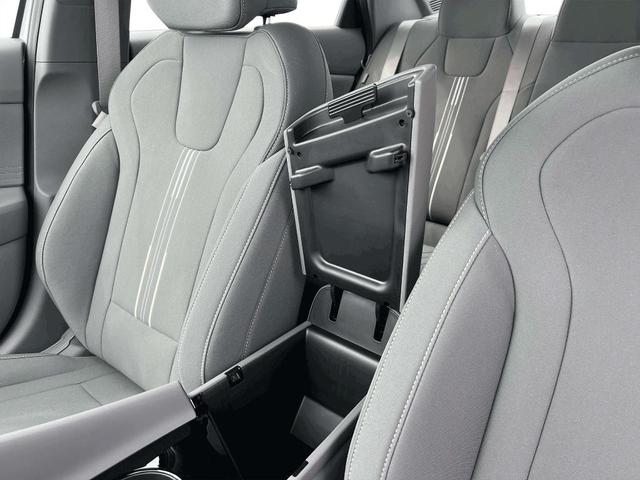 Photo of 2025 Metal Hyundai ELANTRA HEV