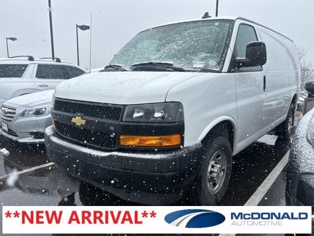 2023 Chevrolet Express 2500