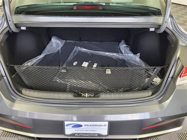 Photo of 2025 Gray Pearl Hyundai ELANTRA HEV